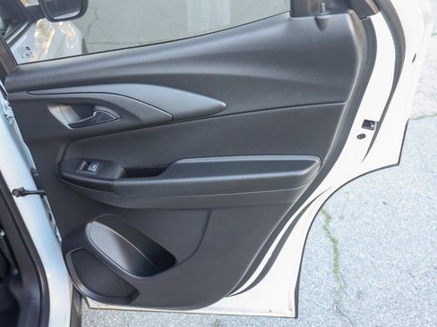 Used 2024 Chevrolet TrailBlazer LT w/ Driver Confidence Package image 18