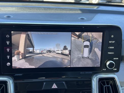 Used 2022 Kia Sorento SX Prestige w/ Panoramic Sunroof Package image 40