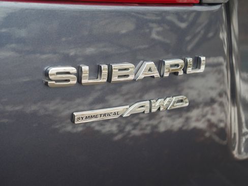 Used 2017 Subaru Outback 3.6R Limited image 18