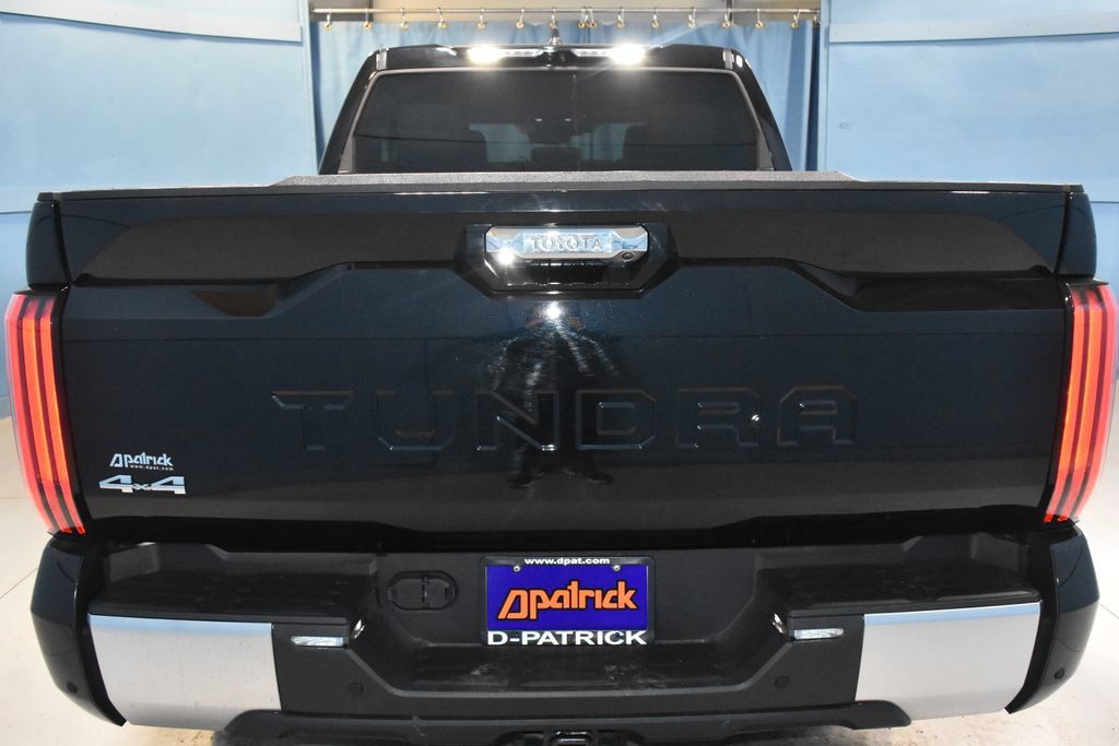 Used 2024 Toyota Tundra Limited AWD/4WD image 28
