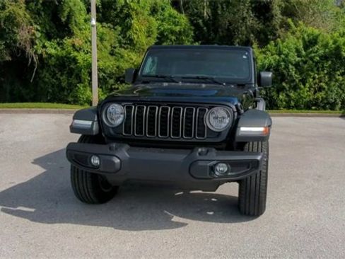 Used 2025 Jeep Wrangler Sport S w/ Convenience Group image 7
