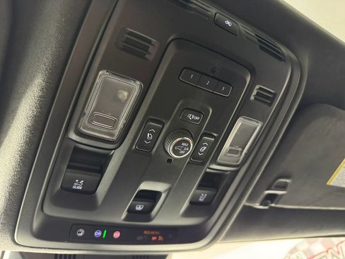 Used 2024 Cadillac Escalade Sport Platinum w/ LPO, ONYX Package AWD/4WD image 24
