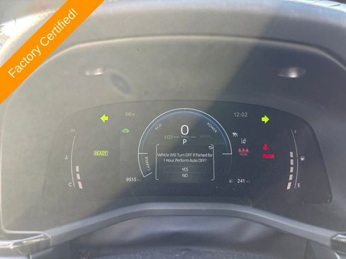 Used 2025 Toyota Camry LE image 18