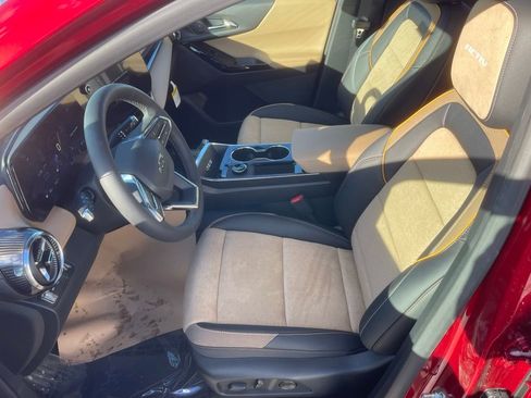 New 2026 Chevrolet Equinox ACTIV w/ Convenience Package III image 11