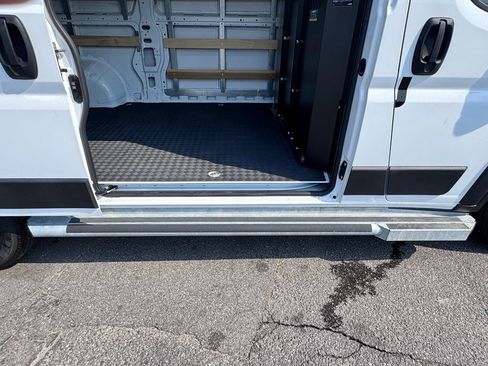 New 2025 RAM ProMaster 2500 w/ U-Haul Equipment Group FWD image 11