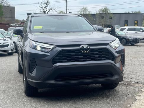 Used 2025 Toyota RAV4 XLE AWD/4WD image 14