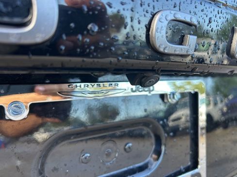 Used 2024 Nissan Rogue SV image 20