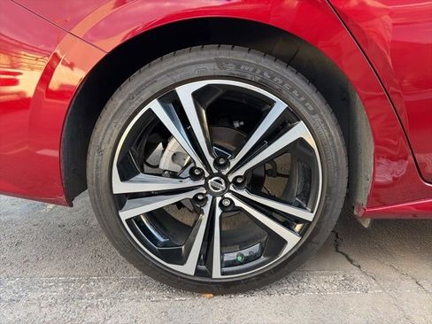 Used 2022 Nissan Sentra SR w/ Electronics Package image 31