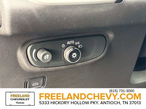 Used 2021 GMC Terrain SLE w/ Driver Convenience Package image 26