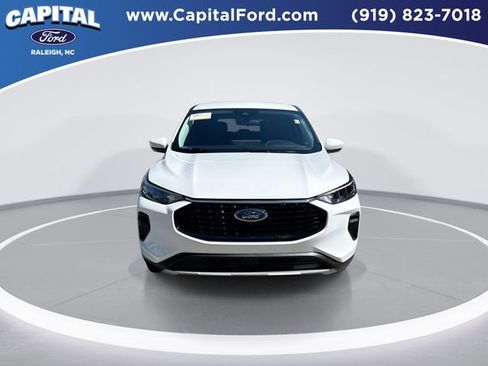Certified 2024 Ford Escape Active w/ Tech Pack #2 AWD/4WD image 3