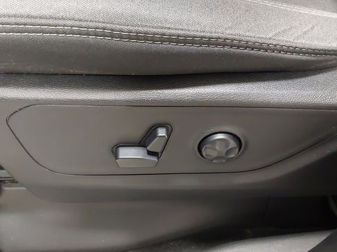 Used 2021 RAM 1500 Big Horn AWD/4WD image 37