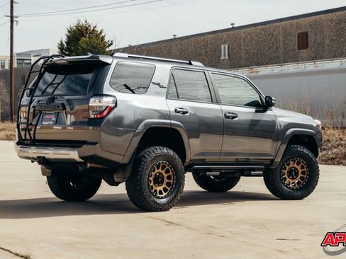 Used 2019 Toyota 4Runner TRD Off-Road Premium image 7