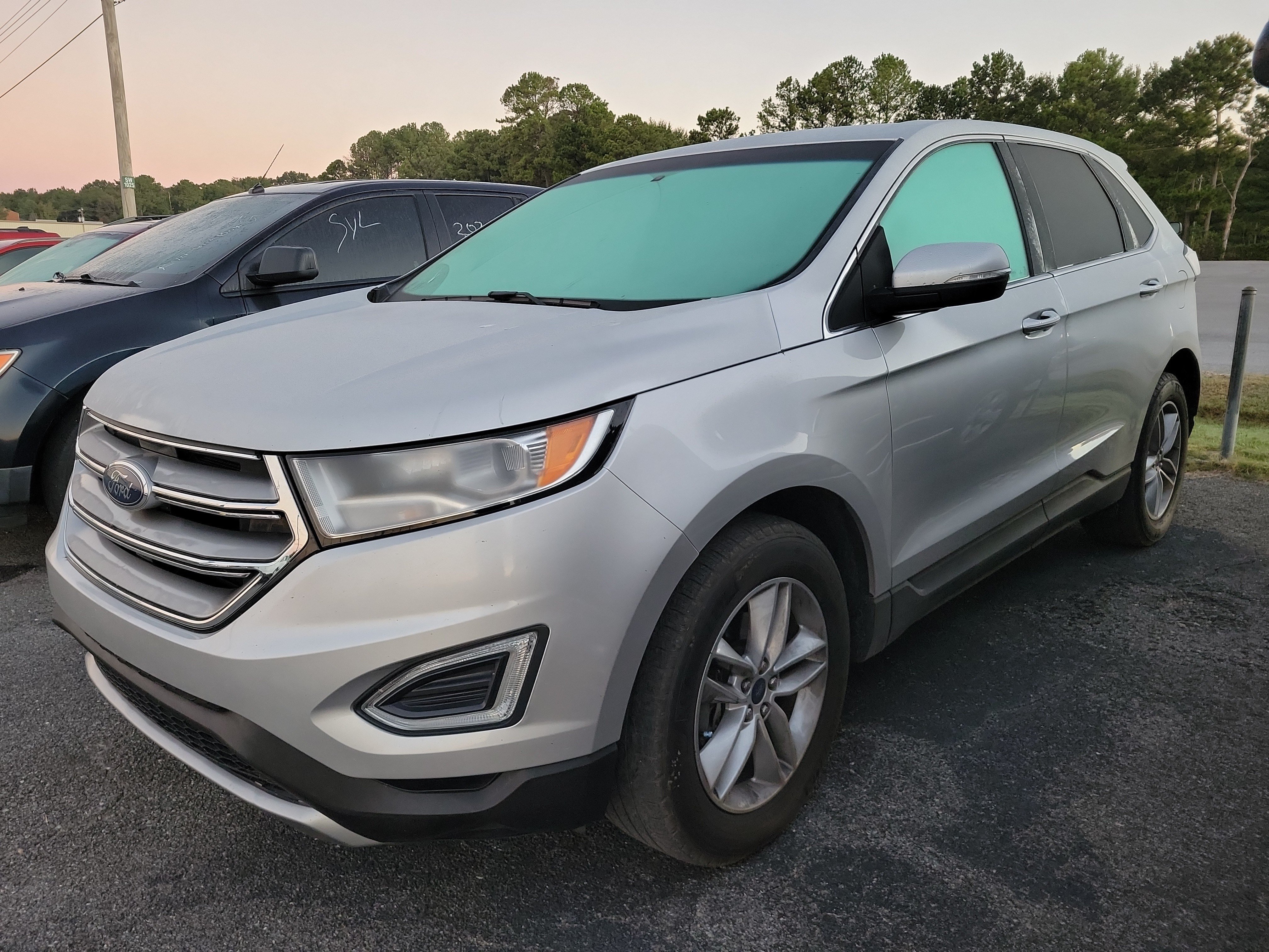 Used 2015 Ford Edge SEL w/ Equipment Group 201A FWD image 3