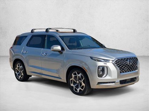 Used 2022 Hyundai Palisade Calligraphy image 3