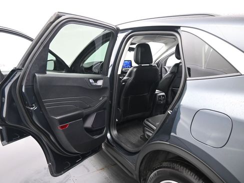 Used 2022 Ford Escape SEL image 18
