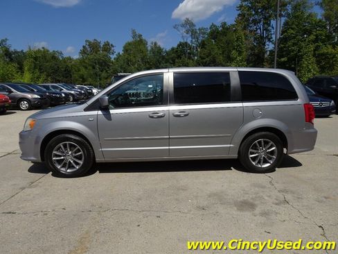 Used 2014 Dodge Grand Caravan SE FWD image 9