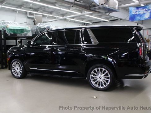 Used 2023 Cadillac Escalade ESV Premium Luxury AWD/4WD image 68