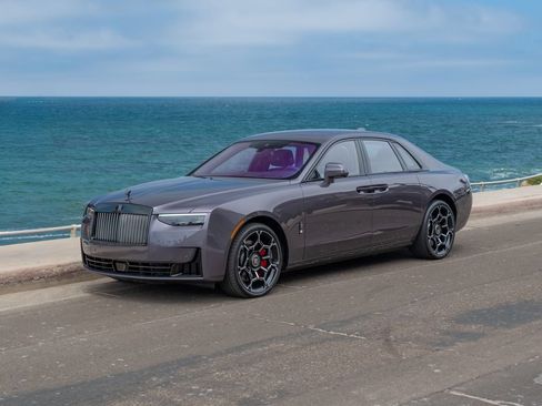 New 2027 Rolls-Royce Ghost Black Badge AWD/4WD image 1