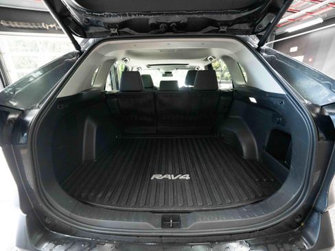 Used 2024 Toyota RAV4 XLE w/ Convenience Package FWD image 28