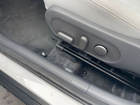 Used 2025 Hyundai Kona SEL image 23