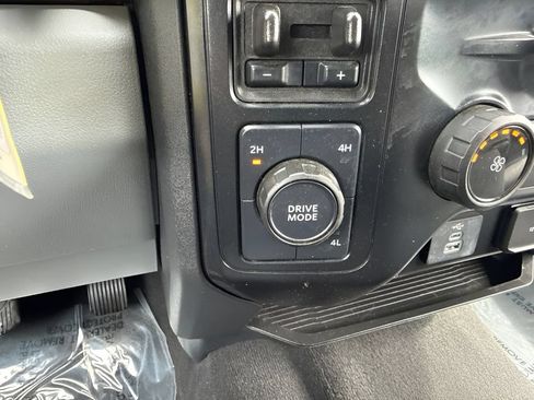 Used 2025 Ford F350 XLT AWD/4WD image 20