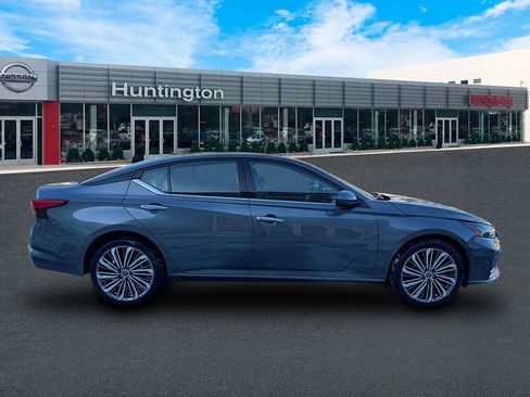 Certified 2025 Nissan Altima 2.5 SL image 9