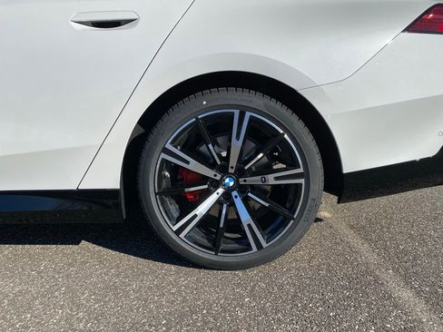 New 2026 BMW 530i xDrive image 5