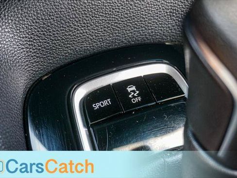 Used 2021 Toyota Corolla SE w/ SE Premium Package FWD image 32