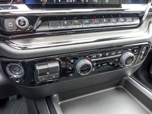 New 2026 Chevrolet Silverado 2500 ZR2 AWD/4WD image 27