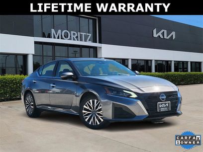 Used 2023 Nissan Altima 2.5 SV