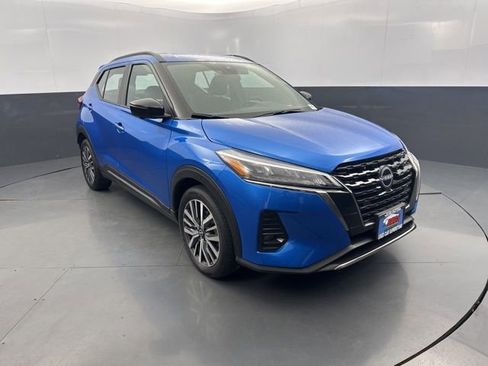 Used 2024 Nissan Kicks SR image 10