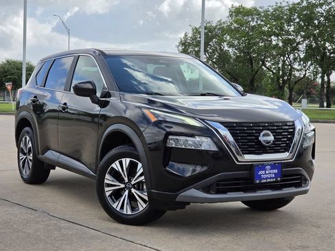Used 2023 Nissan Rogue SV AWD/4WD image 2