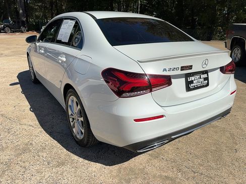 Used 2021 Mercedes-Benz A 220 image 9