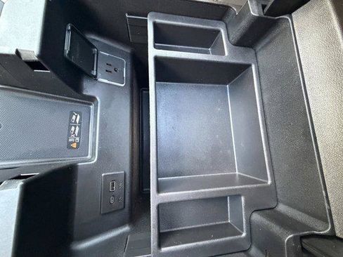 Used 2024 GMC Sierra 1500 SLT w/ SLT Premium Plus Package image 21