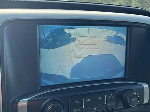 Used 2018 GMC Sierra 1500 SLT AWD/4WD image 29