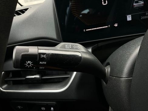 Used 2025 Kia K4 LXS image 36