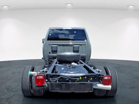 New 2026 RAM 4500 Tradesman AWD/4WD image 8