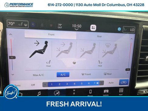 Used 2024 Chrysler Pacifica Limited FWD image 22