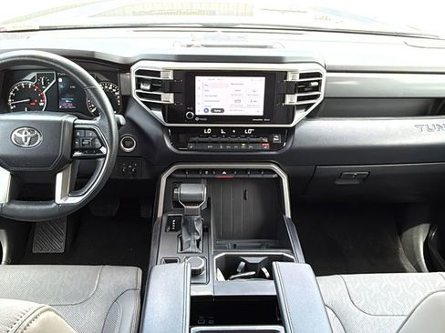 Used 2024 Toyota Tundra SR5 w/ SR5 Premium Package AWD/4WD image 18