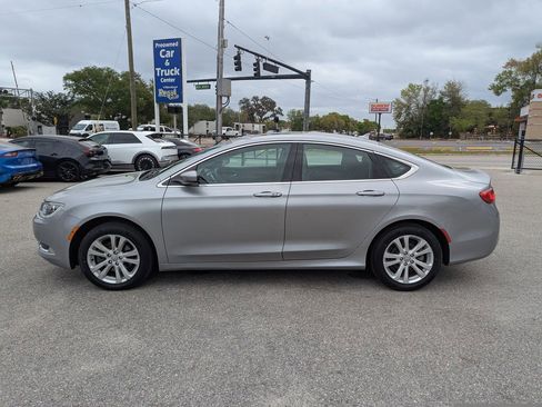 Used 2016 Chrysler 200 Limited w/ Anniversary Edition image 5
