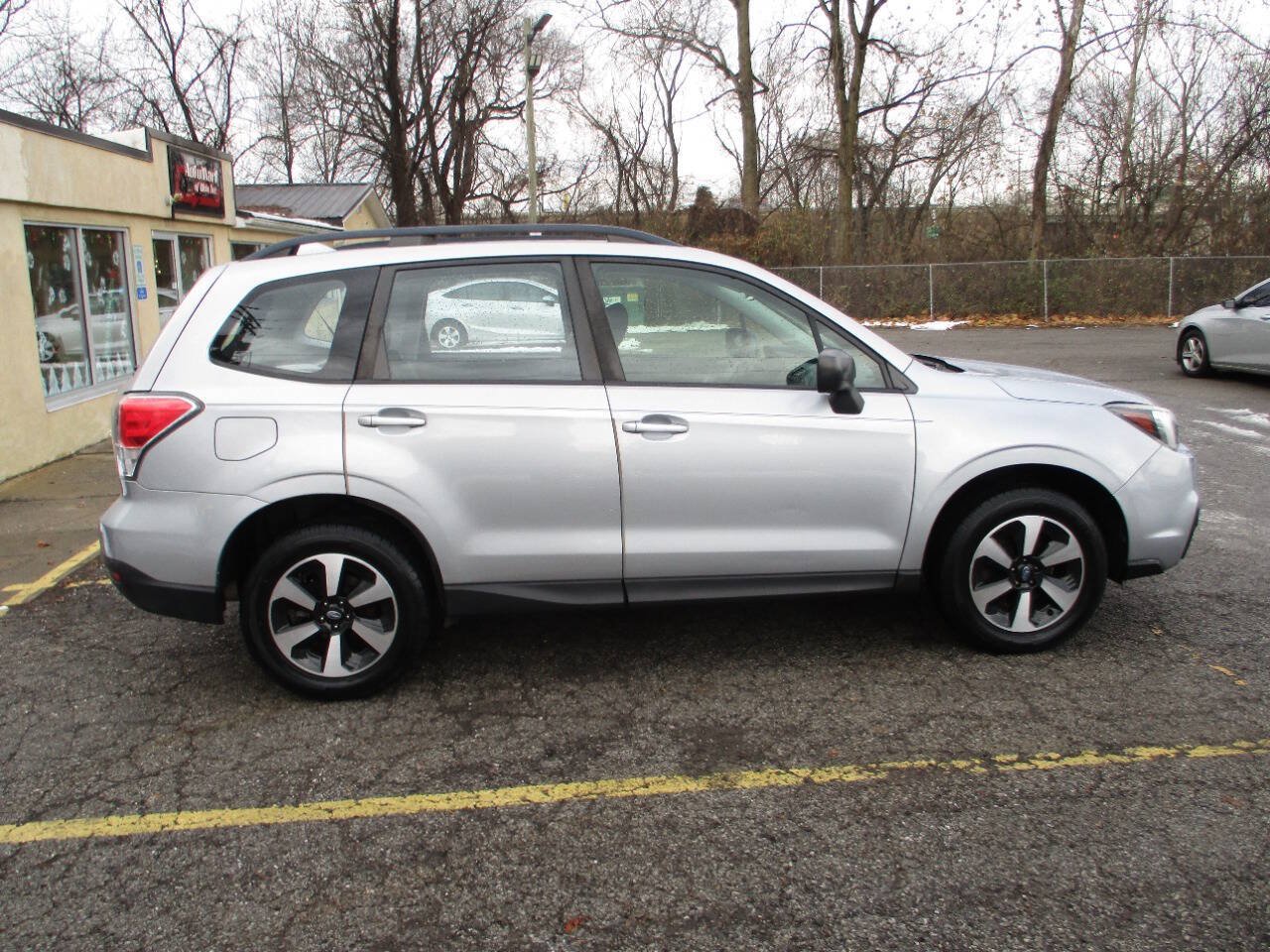Used 2018 Subaru Forester 2.5i w/ Alloy Wheel Package AWD/4WD image 10