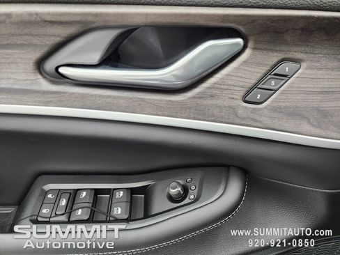 New 2025 Jeep Grand Cherokee Limited w/ Luxury Tech Group II image 48