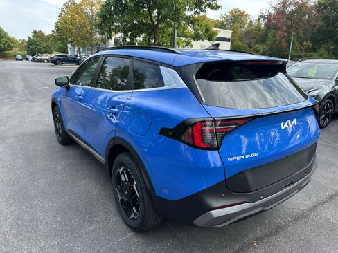 New 2026 Kia Sportage EX w/ EX Panorama Roof Package image 7