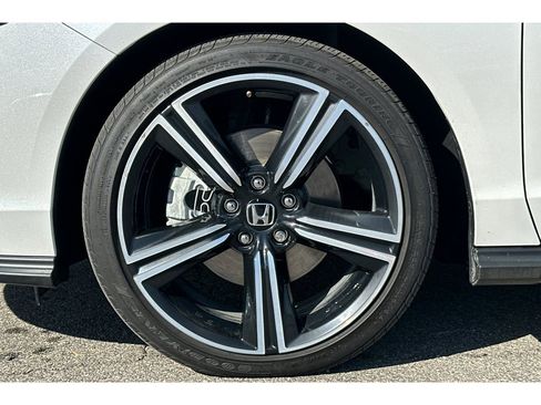 Used 2024 Honda Accord Sport image 45