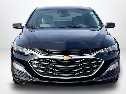 Used 2021 Chevrolet Malibu LT image 2