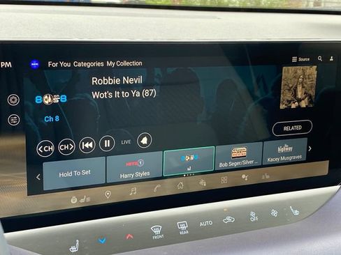 New 2026 Nissan Leaf Platinum+ image 22