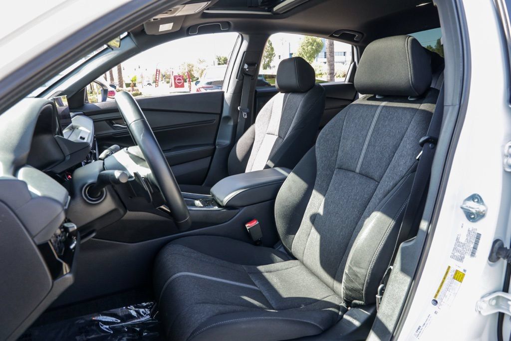 Used 2024 Honda Accord Sport image 17