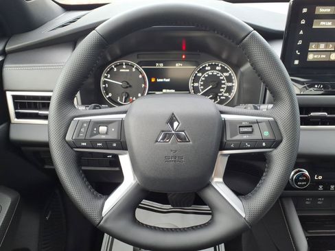 New 2026 Mitsubishi Outlander AWD image 14