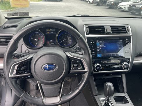 Used 2018 Subaru Outback 2.5i Limited AWD/4WD image 12