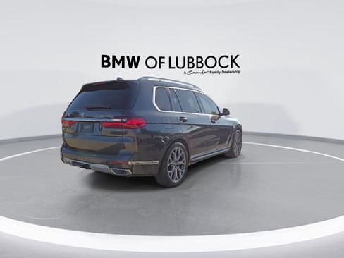 Used 2022 BMW X7 xDrive40i w/ Executive Package AWD/4WD image 8